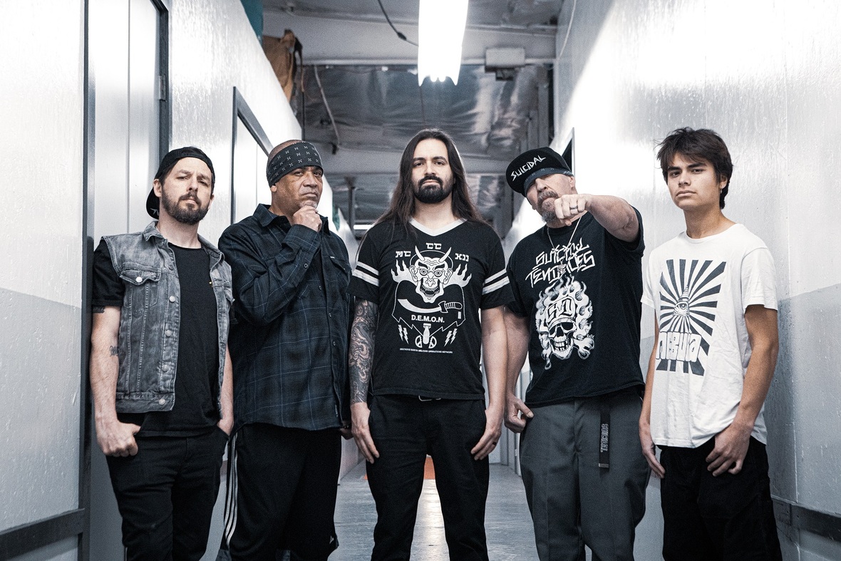 SxTx - Promo Pic Credit to MELHUMMEL