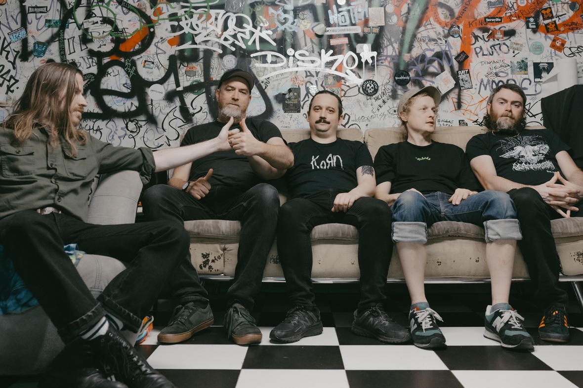 04c90acb Pigsx7 Backstage 1 Cropped Land